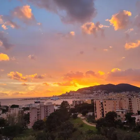 Vue Mer Balcons F3 Proche Centre-ville Et Plage Ajaccio (Corsica)